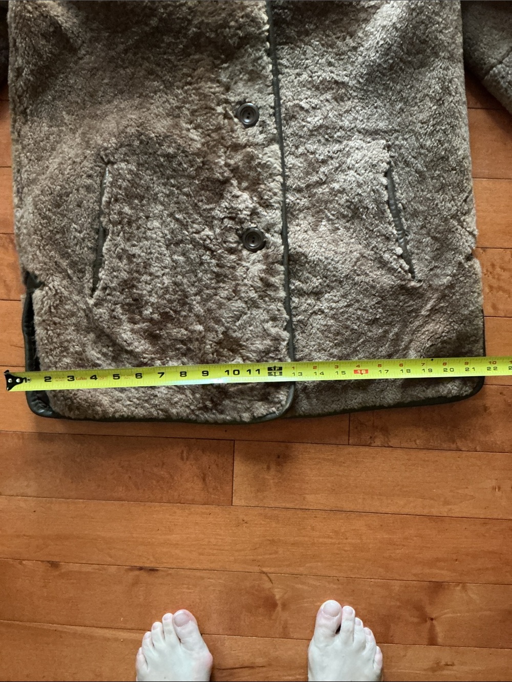 Brown Genuine Shearling Women's Coat Made in England. - Picture 15 of 16
